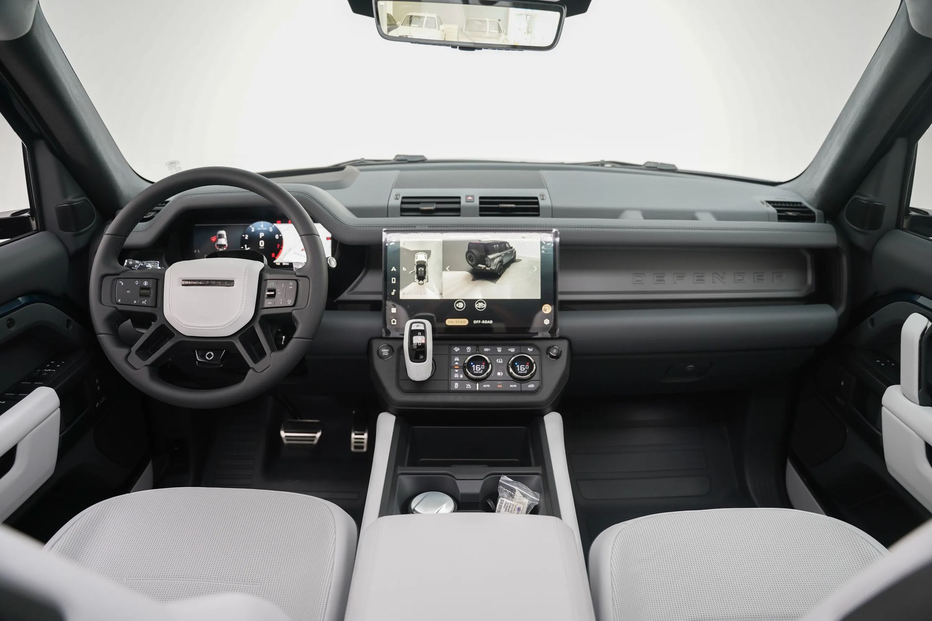 2026 Land Rover Defender photo 3