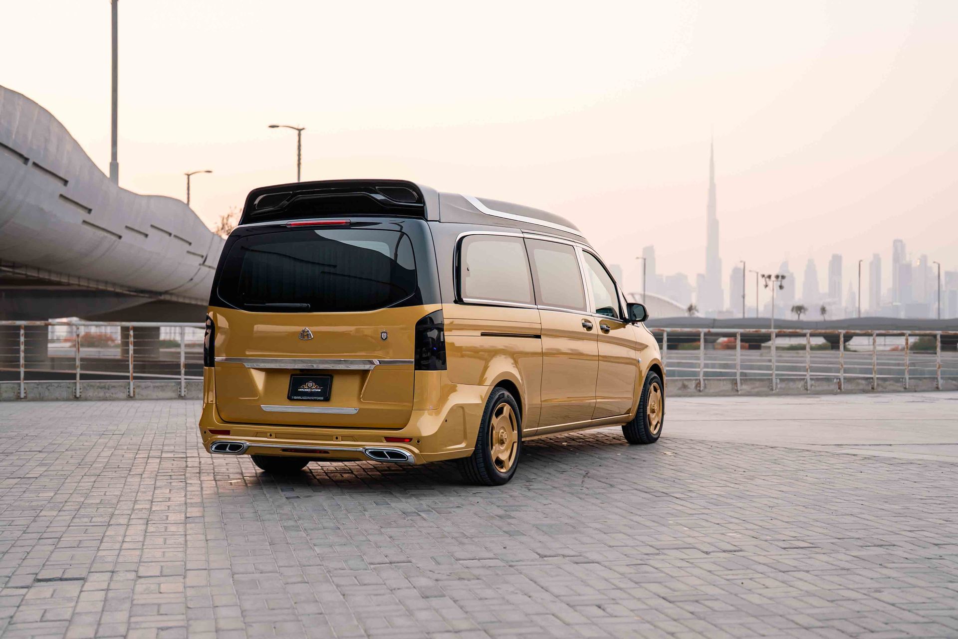 2026 Mercedes-Benz V300 photo 5