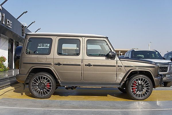 2025 Mercedes-Benz Mercedes-AMG G 63 photo 2