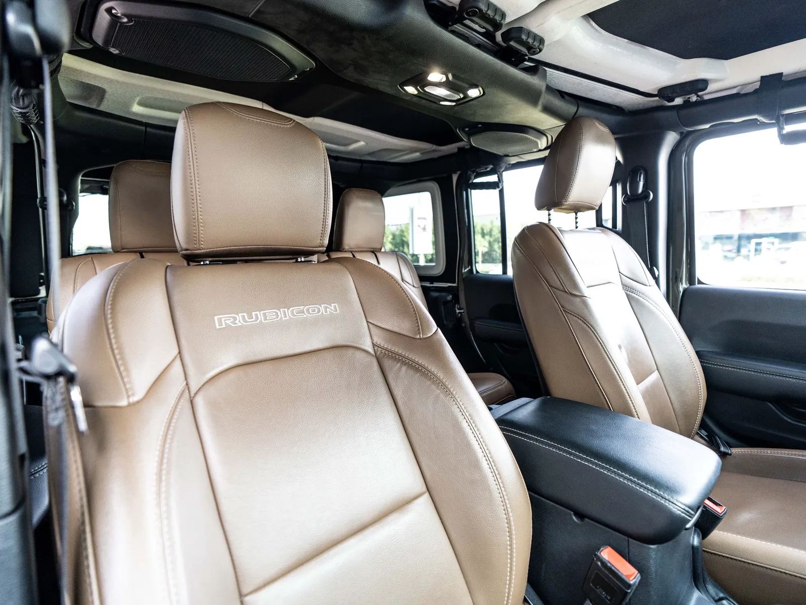 2021 Jeep Wrangler photo 4