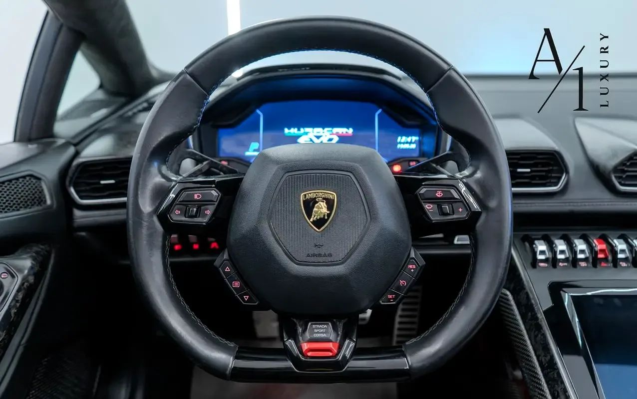 2021 Lamborghini Huracan photo 4
