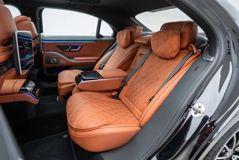 2025 Mercedes-Benz S-Class photo 3