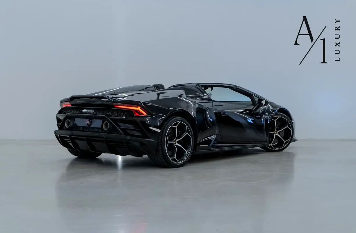 2021 Lamborghini Huracan photo 5