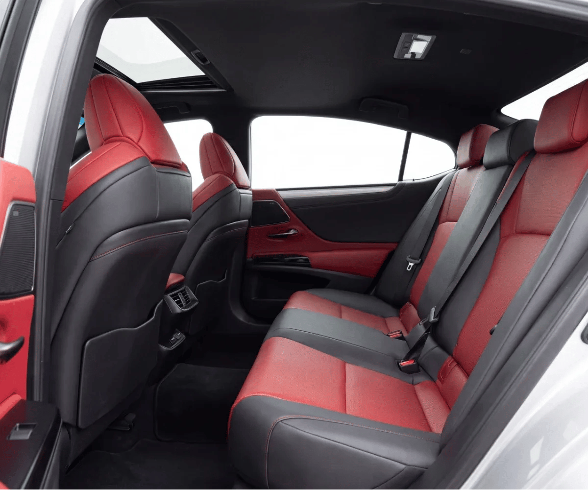 2023 Lexus ES350 photo 4