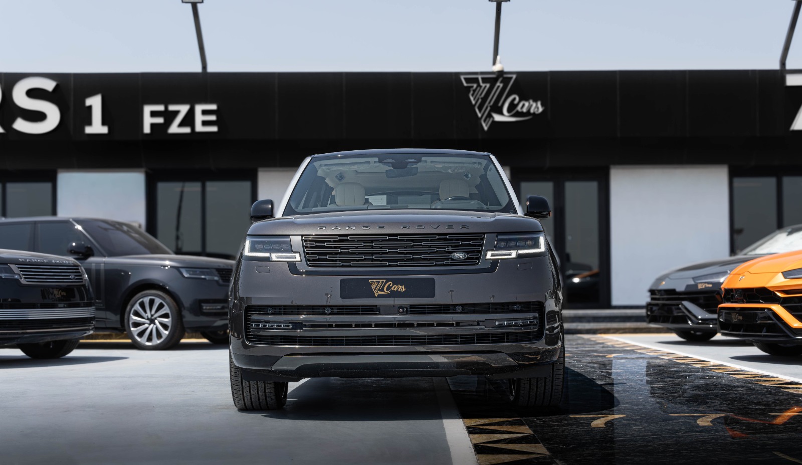 2026 Land Rover Range Rover photo 2