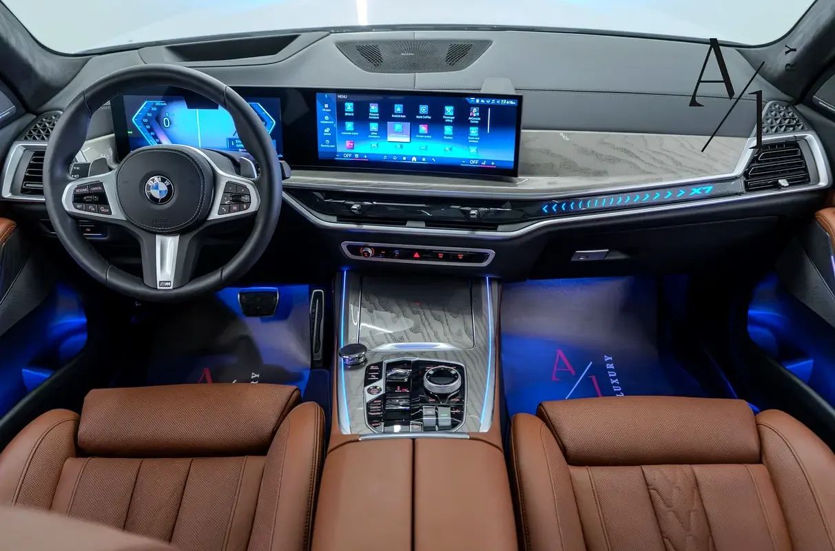 2025 BMW X7 photo 3