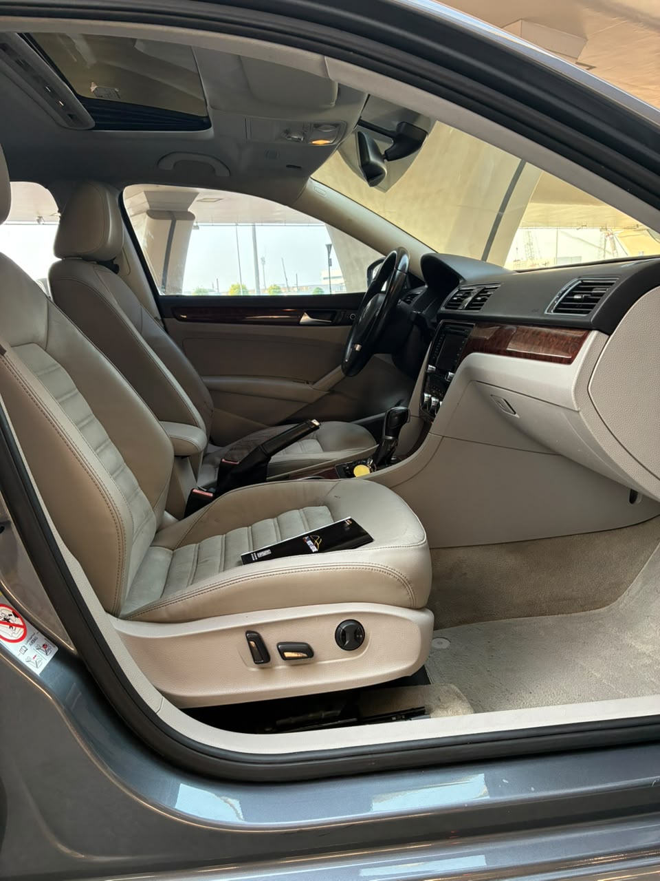 2013 Volkswagen Passat photo 4