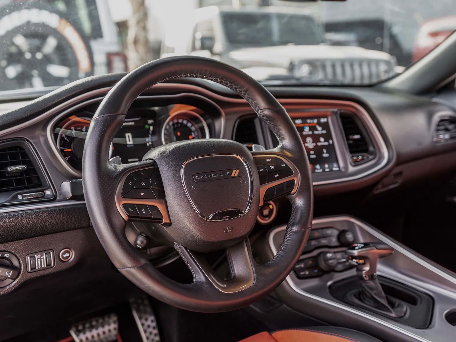 2019 Dodge Challenger photo 3