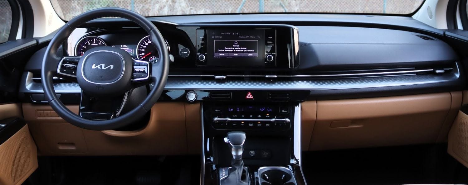 2024 Kia Carnival photo 4