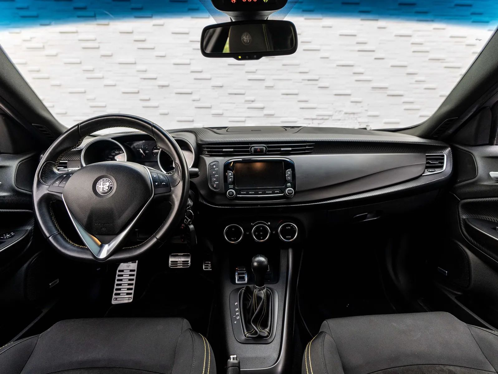2021 Alfa Romeo Giulietta photo 2