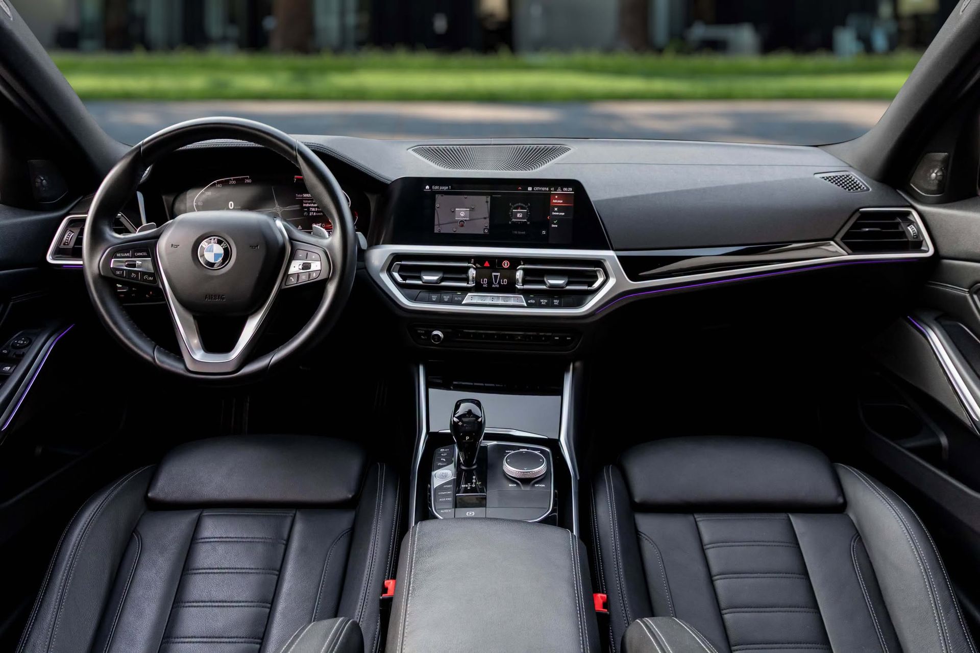 2019 BMW 330i photo 3