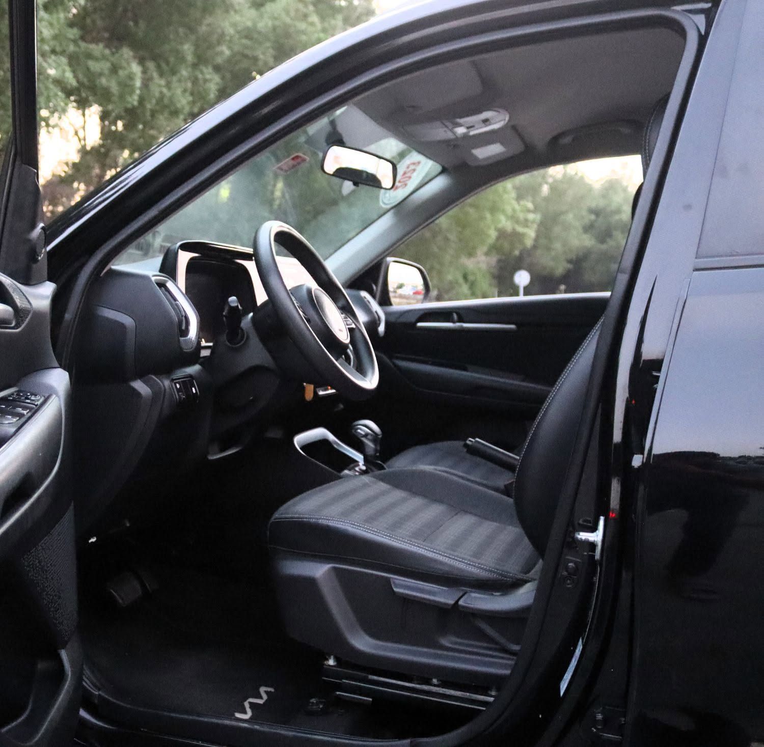 2023 Kia Sonet photo 3