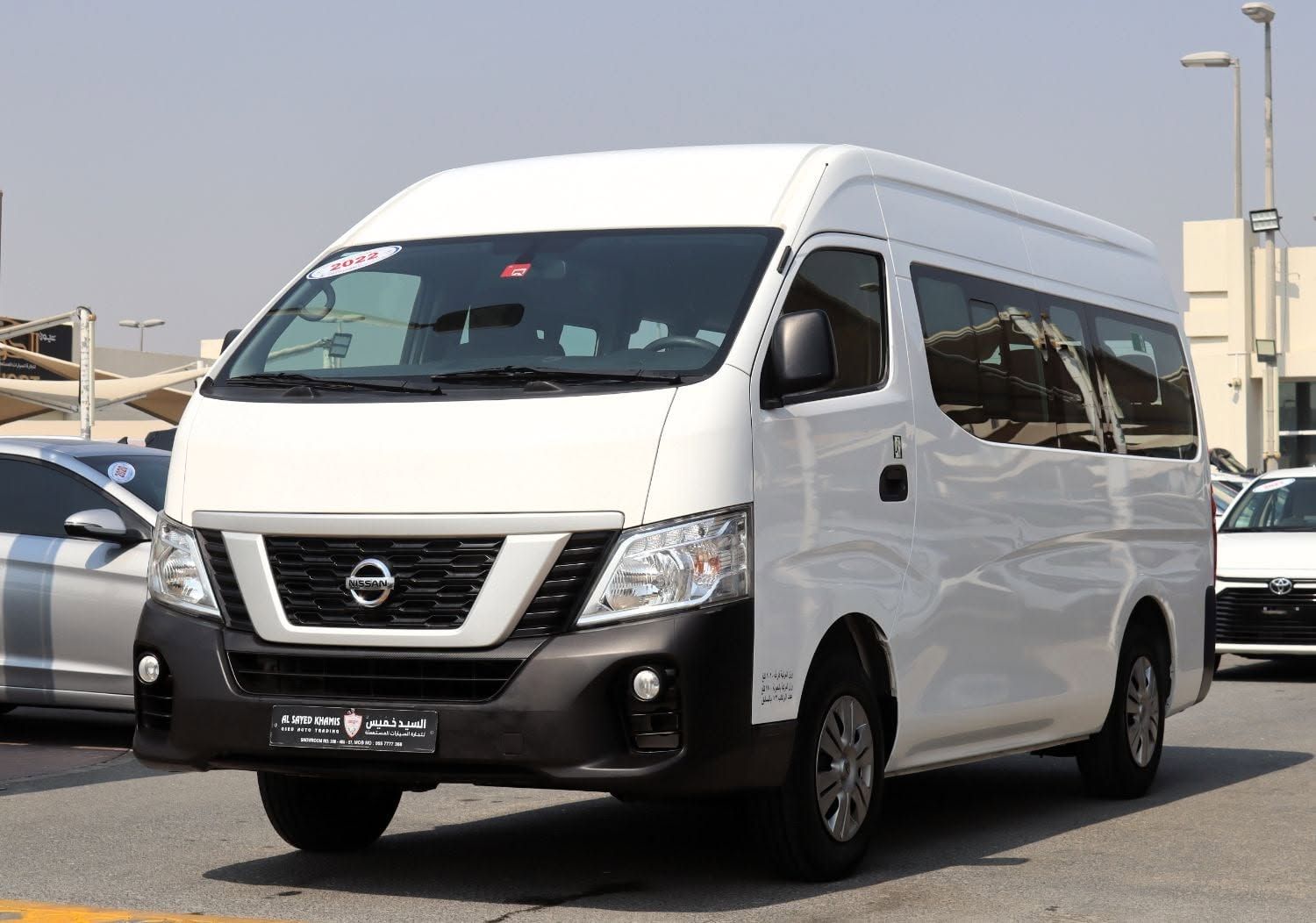 2022 Nissan Urvan photo 2