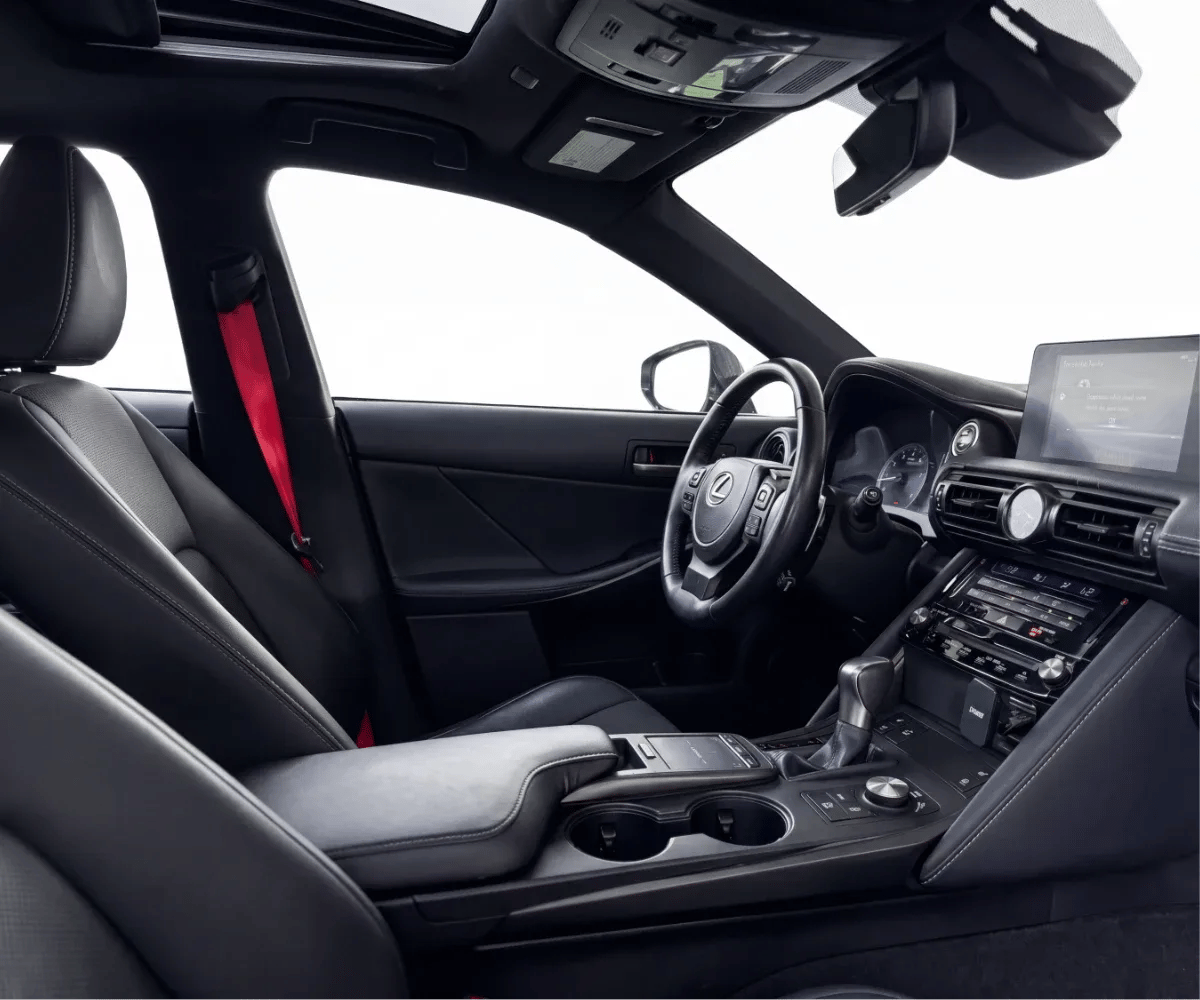 2023 Lexus IS350 photo 3