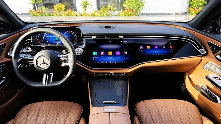 2025 Mercedes-Benz E-Class photo 4