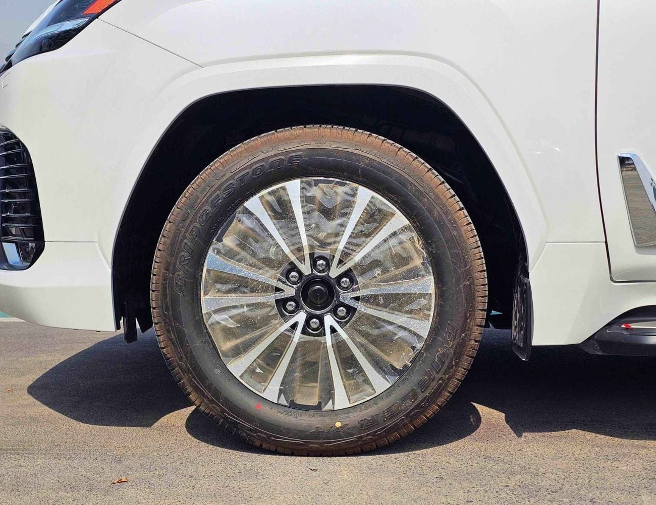 2026 Lexus LX photo 4