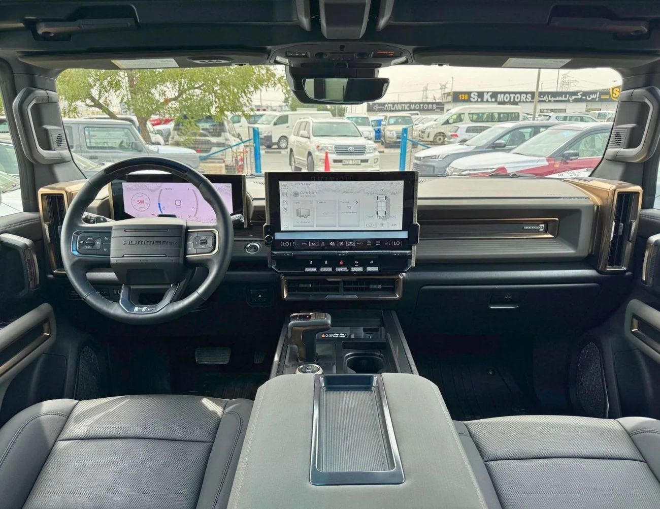 2024 GMC Hummer EV photo 3