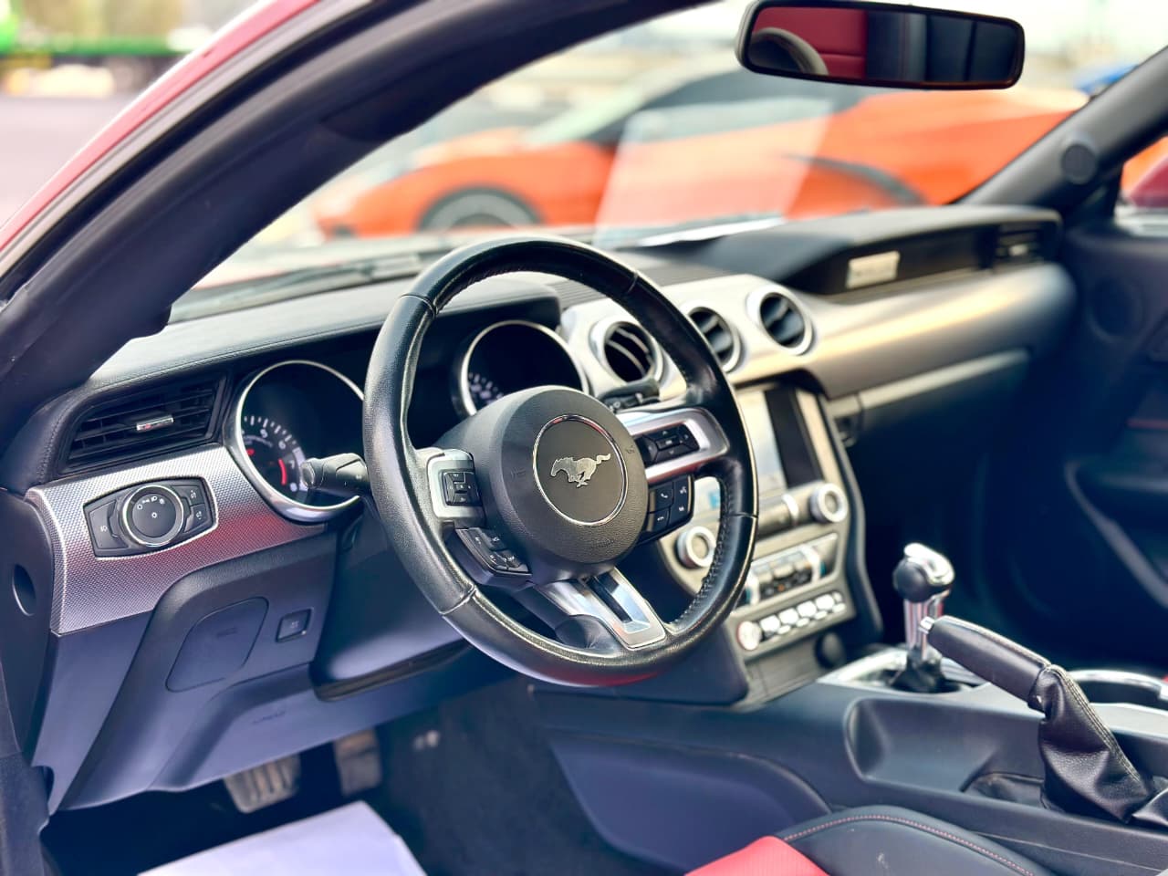 2019 Ford Mustang photo 4