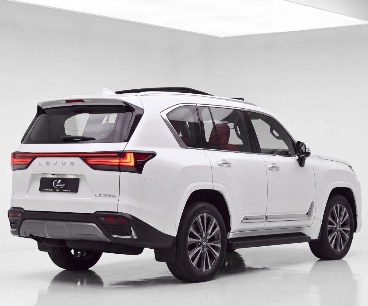 2025 Lexus LX700h photo 5