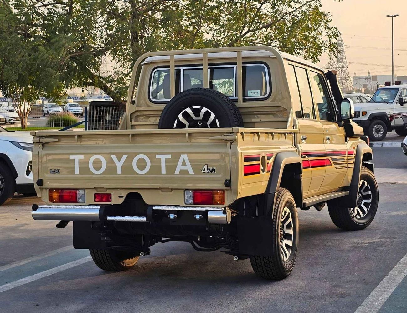 2025 Toyota Land Cruiser Pick Up photo 5