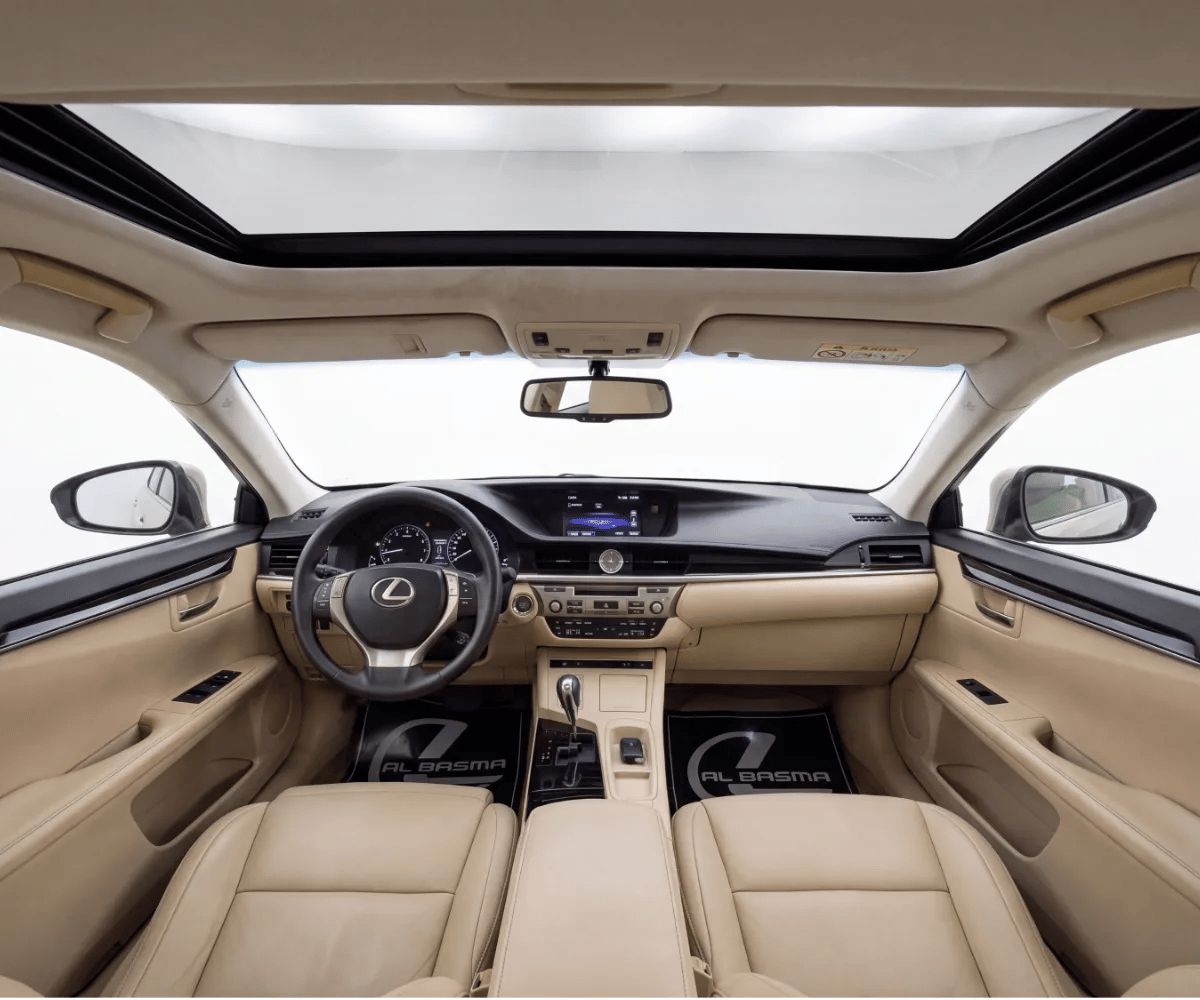 2014 Lexus ES350 photo 2