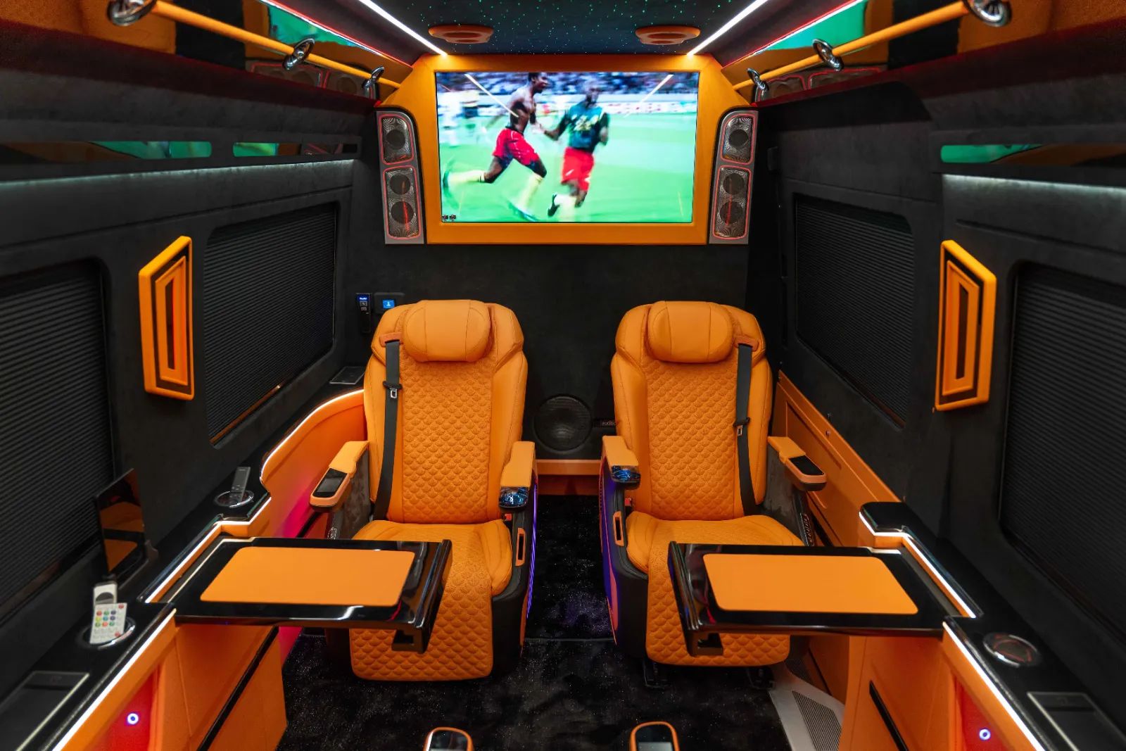 2026 Mercedes-Benz Sprinter photo 4