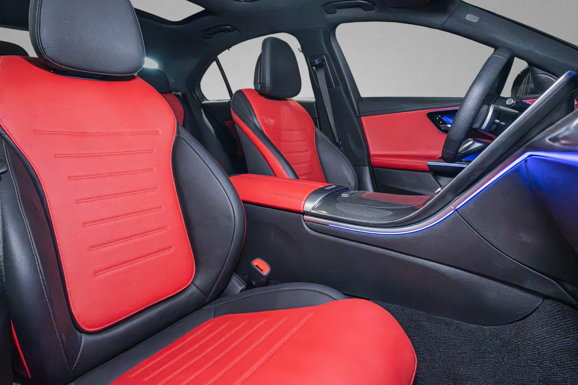 2025 Mercedes-Benz C-Class photo 3