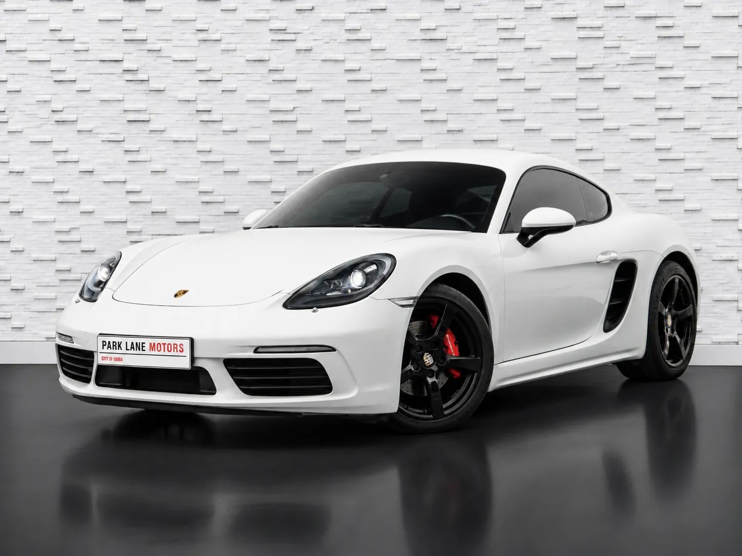 2017 Porsche 718 Cayman S photo 2