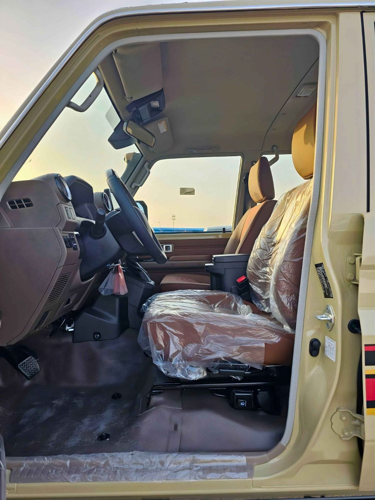 2025 Toyota Land Cruiser Pick Up photo 2