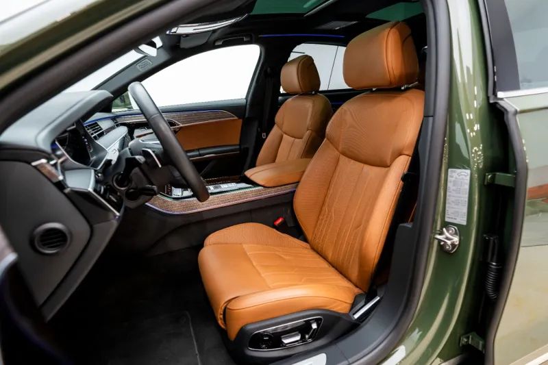 2023 Audi A8 photo 2