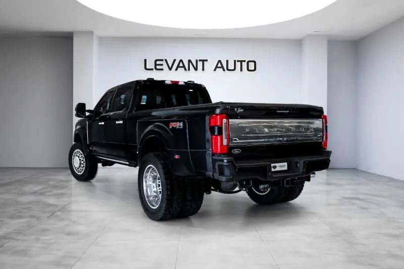 2024 Ford Super Duty F450 photo 5