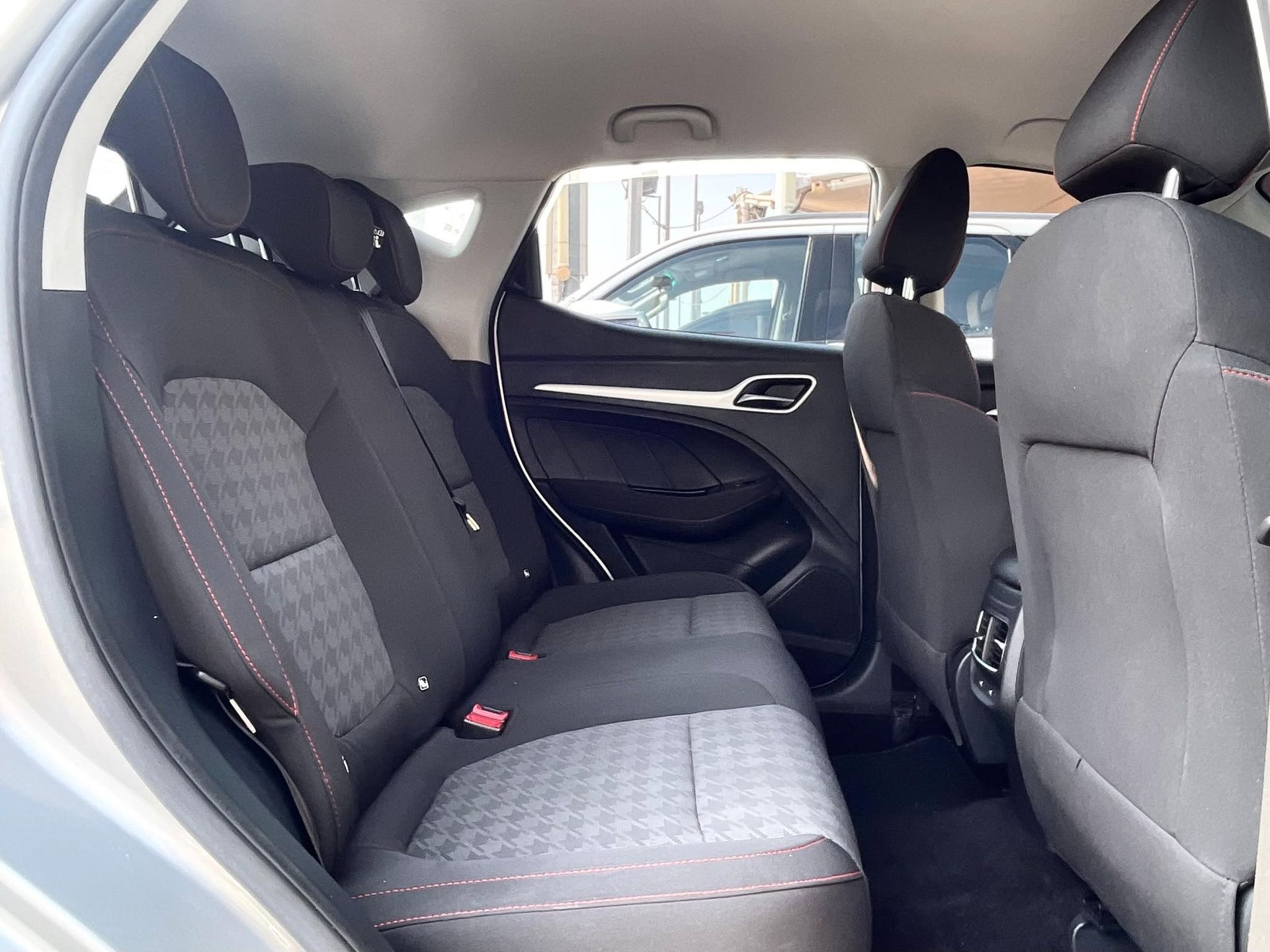 2022 MG ZS photo 5
