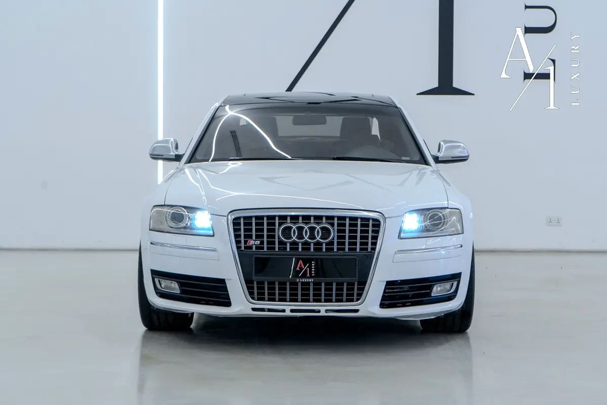 2009 Audi S8