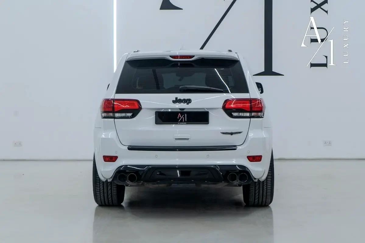 2018 Jeep Grand Cherokee photo 5
