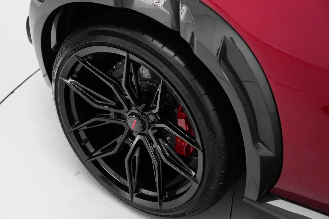 2025 Ferrari Purosangue photo 4