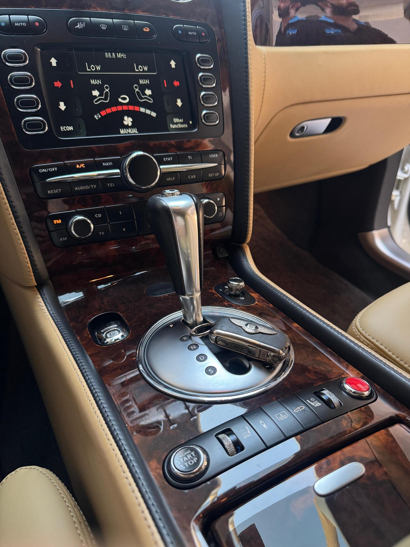 2008 Bentley Flying Spur W12   photo 4