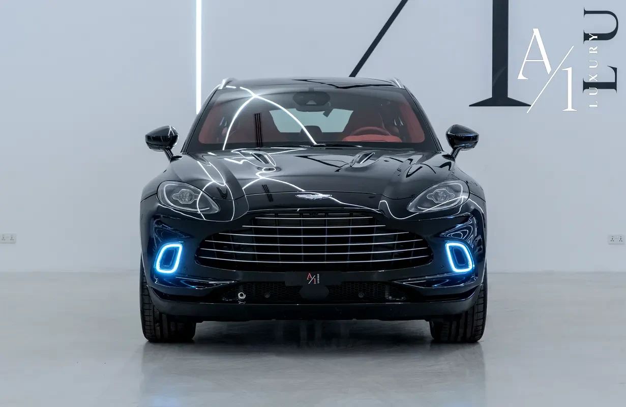 2024 Aston Martin DBX