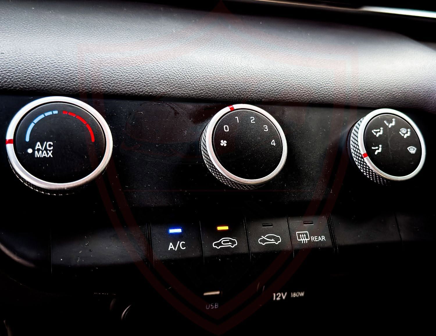 2023 Hyundai Elantra photo 5