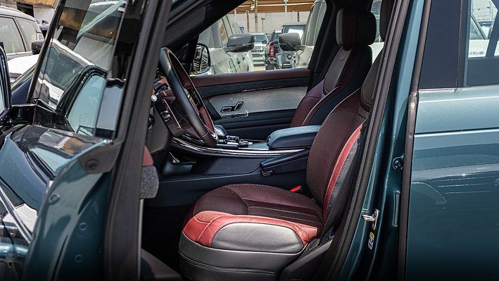 2023 Land Rover Range Rover Sport photo 2