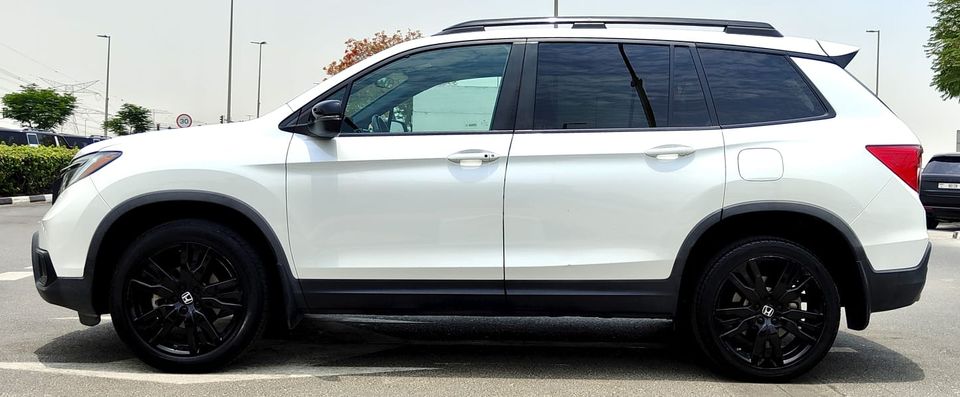 2021 Honda Passport photo 2