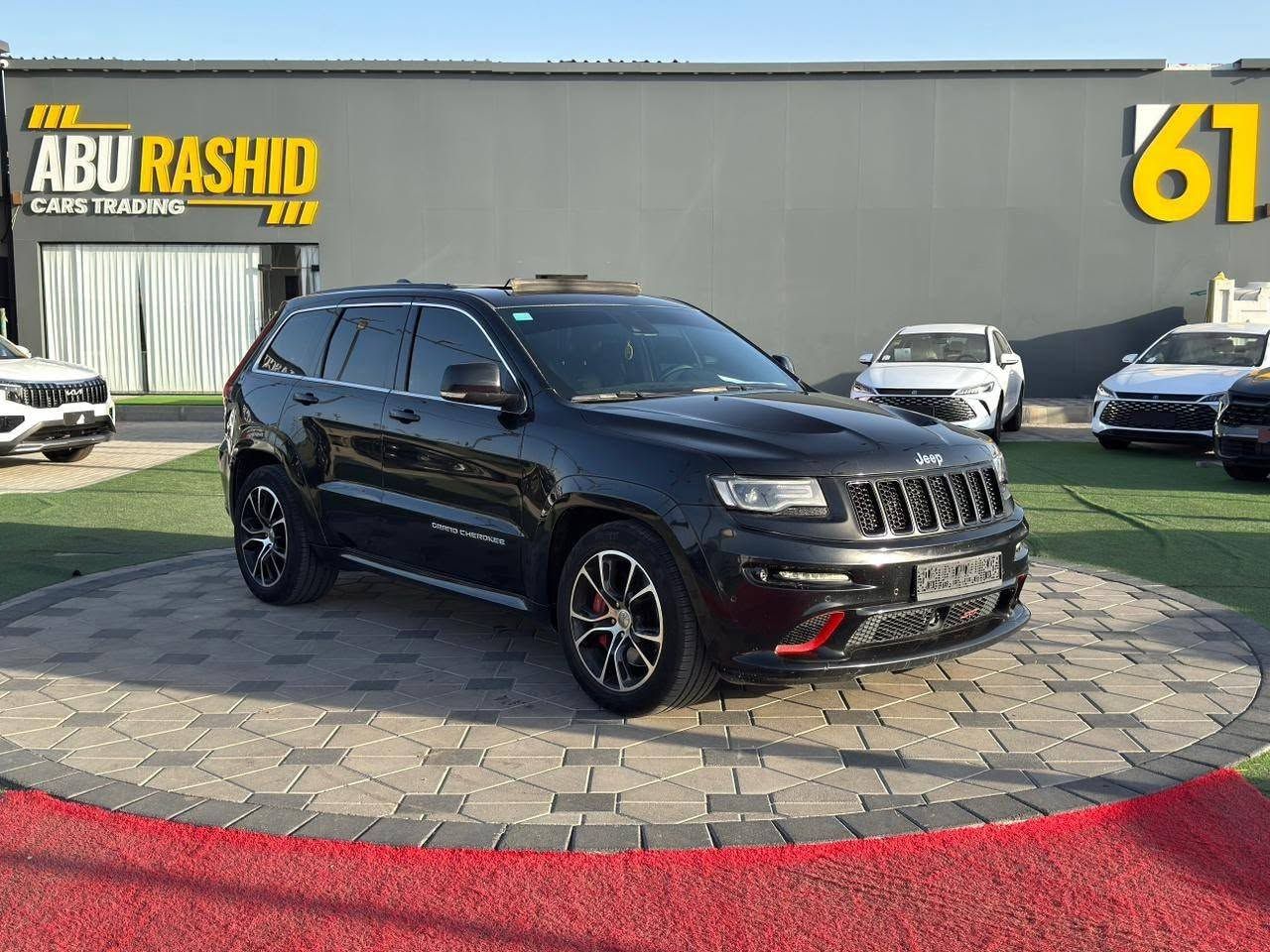 2014 Jeep Grand Cherokee photo 2