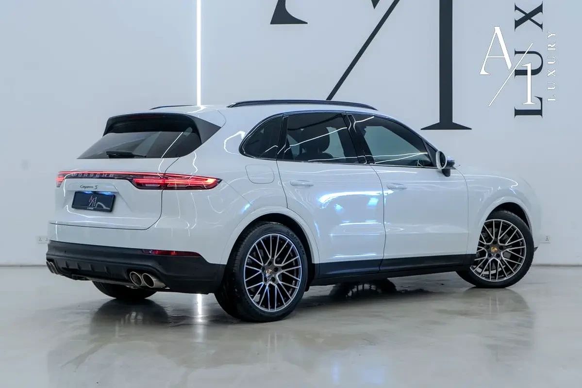 2018 Porsche Cayenne photo 5