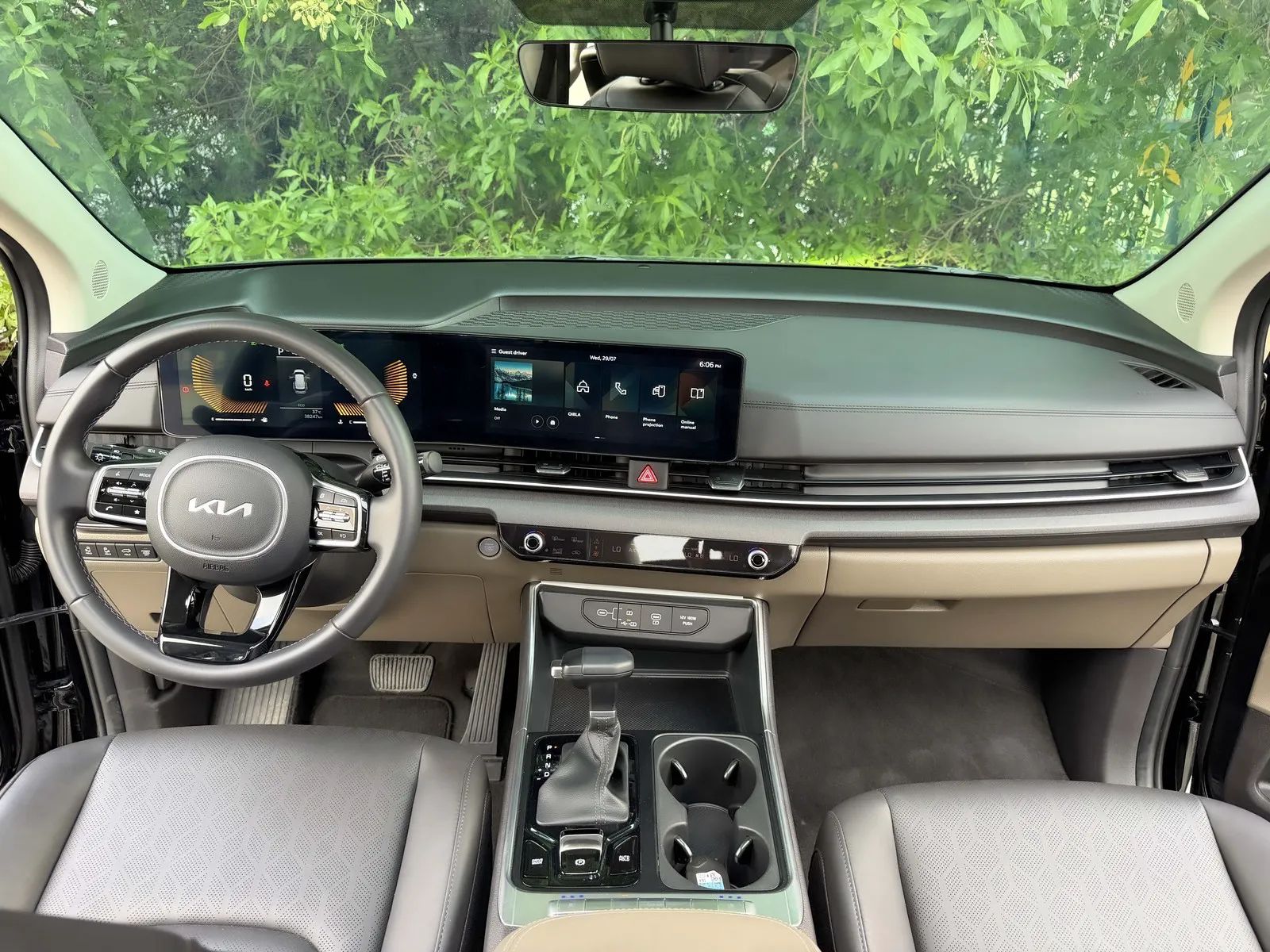 2026 Kia Carnival photo 4