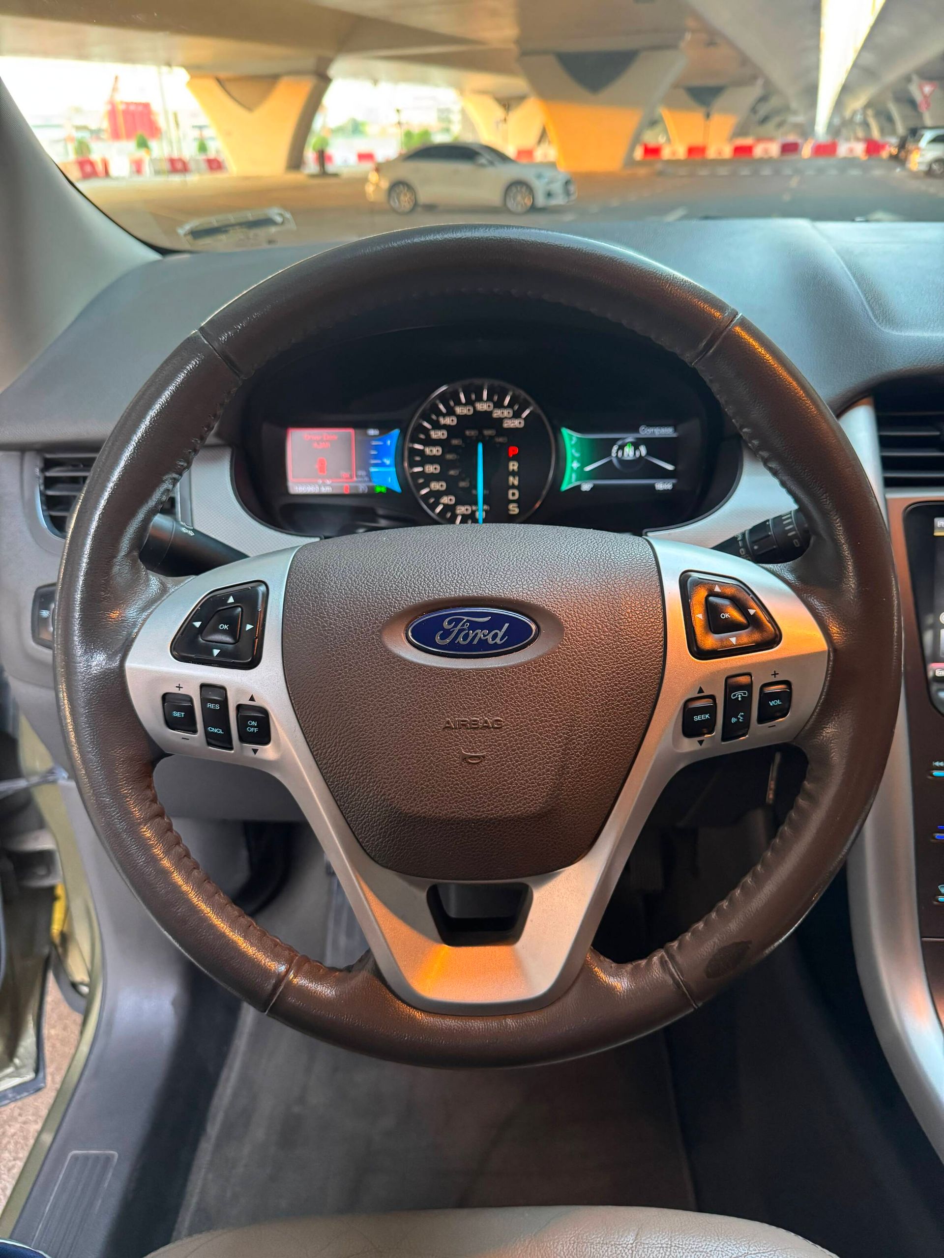 2013 Ford Edge photo 4