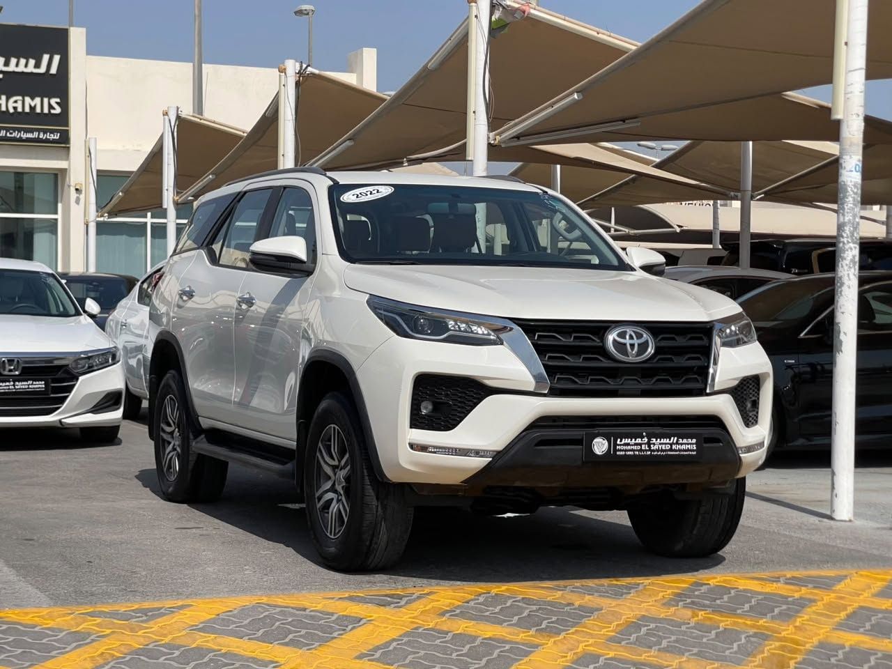 2022 Toyota Fortuner photo 2