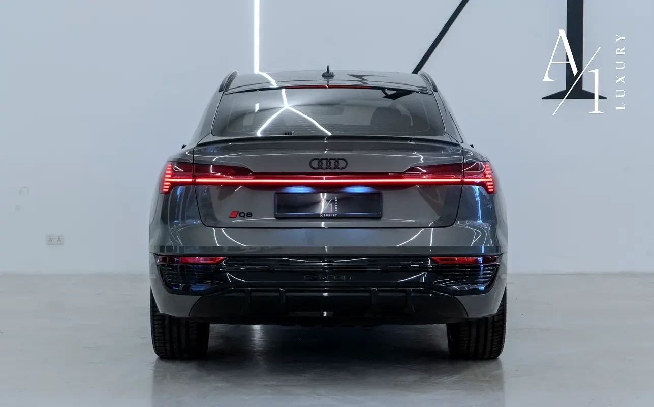 2024 Audi Q8 E-Tron photo 5