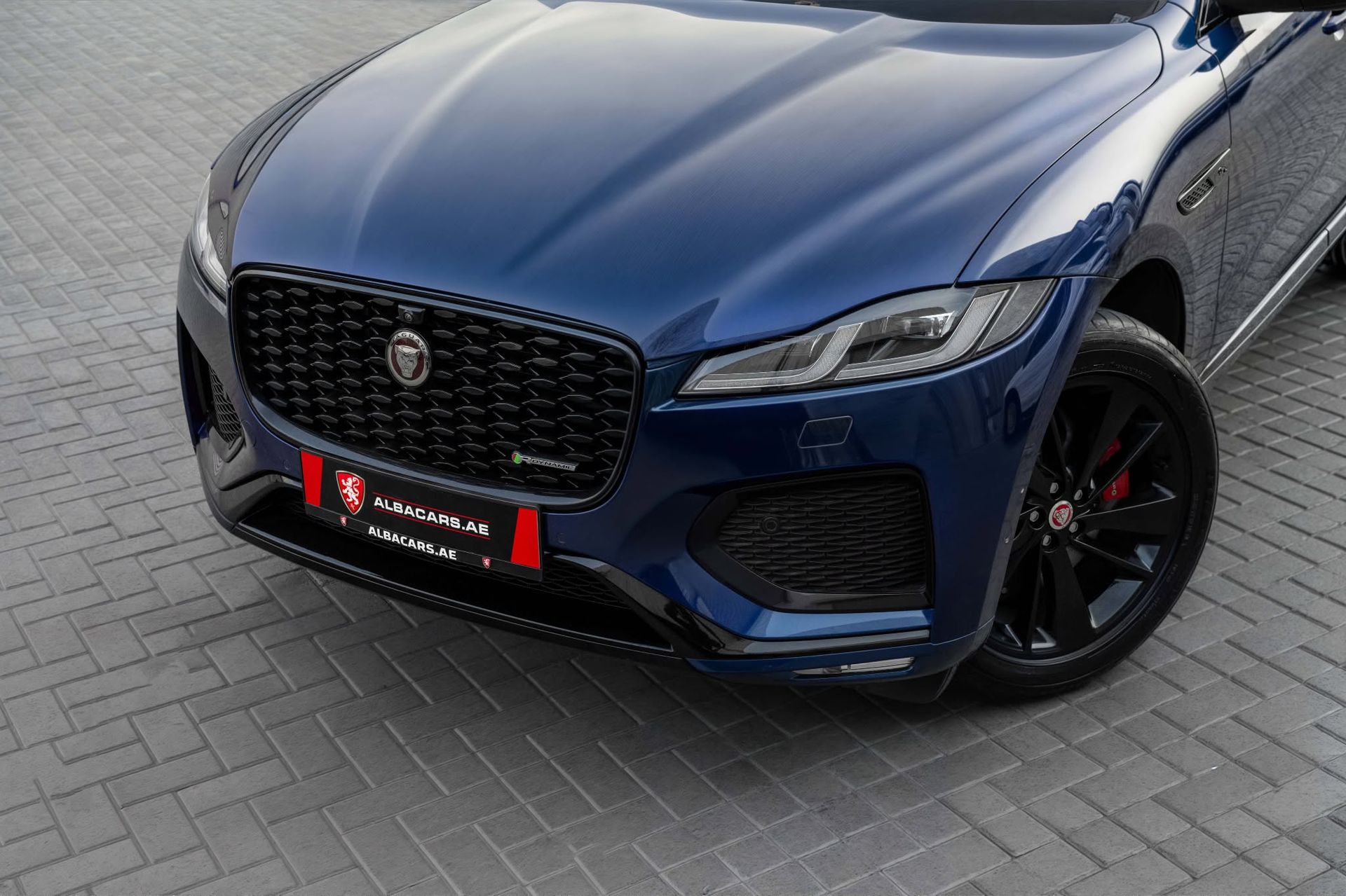 2021 Jaguar F-Pace photo 3