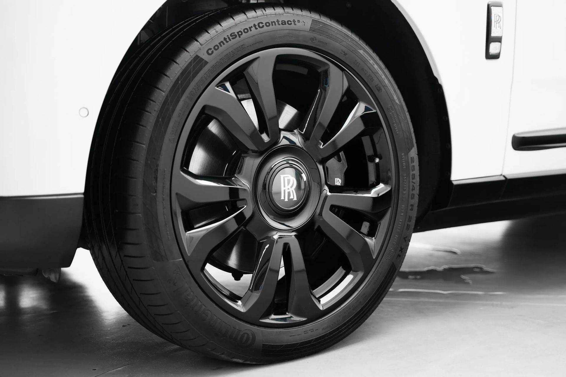 2021 Rolls-Royce Cullinan photo 5