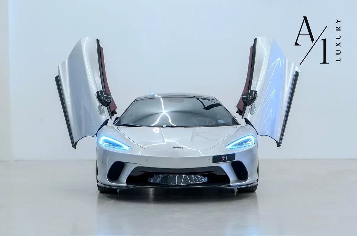 2022 McLaren GT  photo 2