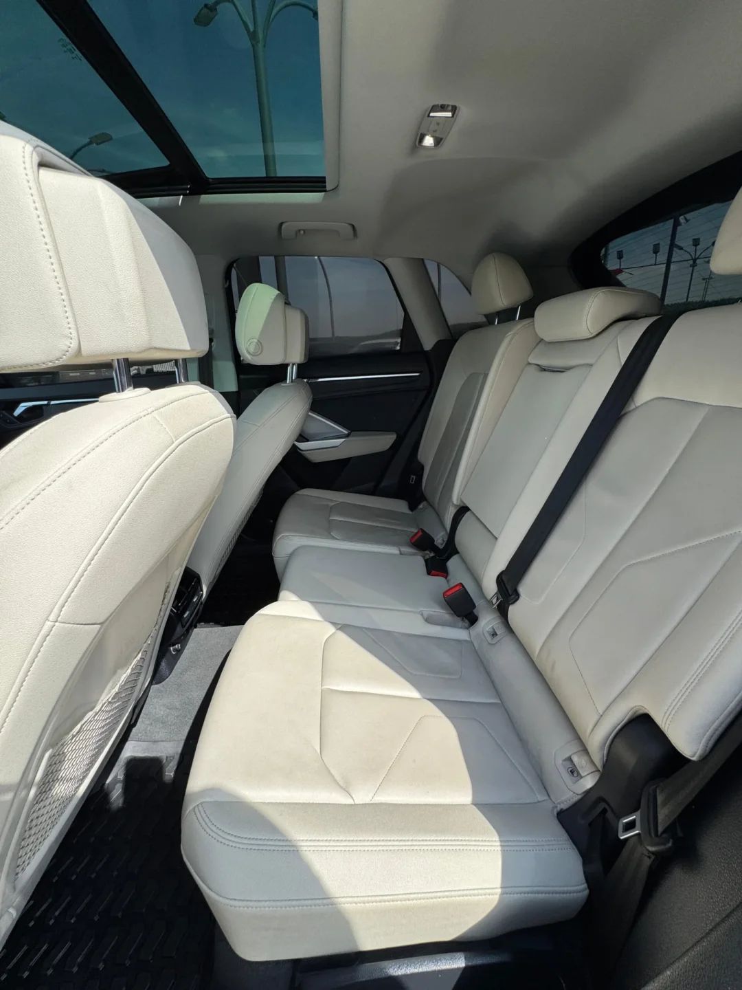 2022 Audi Q3 photo 4